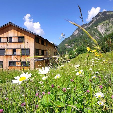 Verwall Apartment Arlberg - Mit Sauna, Balkon Und Skiraum Wald am Arlberg Bagian luar foto