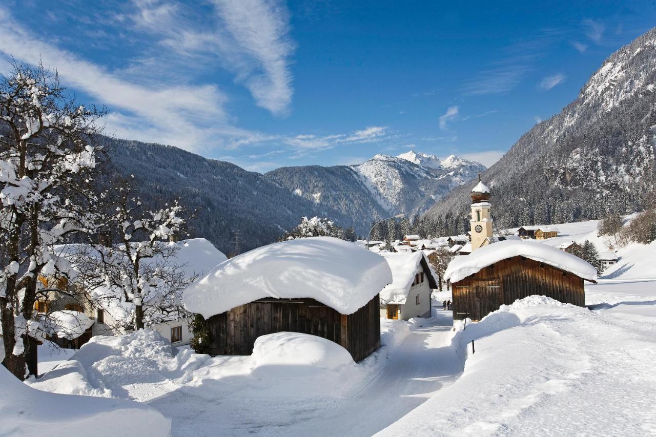 Verwall Apartment Arlberg - Mit Sauna, Balkon Und Skiraum Wald am Arlberg Bagian luar foto