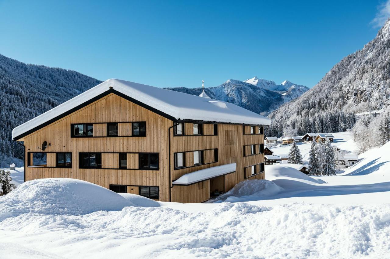 Verwall Apartment Arlberg - Mit Sauna, Balkon Und Skiraum Wald am Arlberg Bagian luar foto